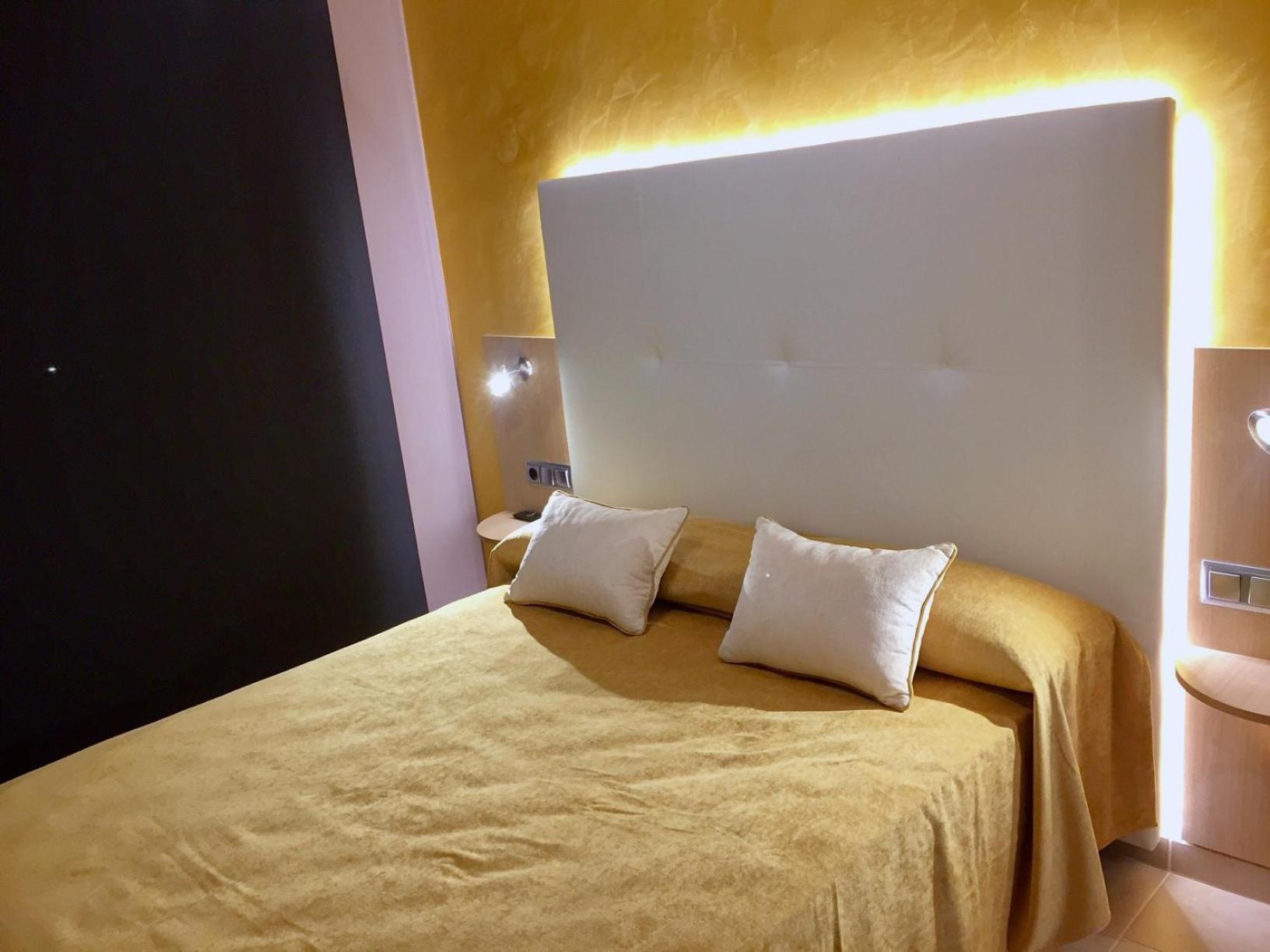 Rnet - Apartments Roses Port Trebol Zewnętrze zdjęcie